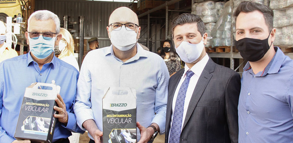 valter-greve-dario-saadi-recebem-descontamincao-veicular-brazzo