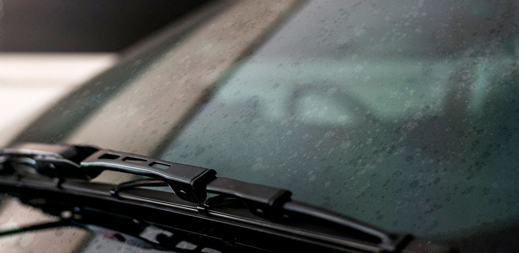 para-brisa--manchado-chuva-acida-sem-rca-brazzo